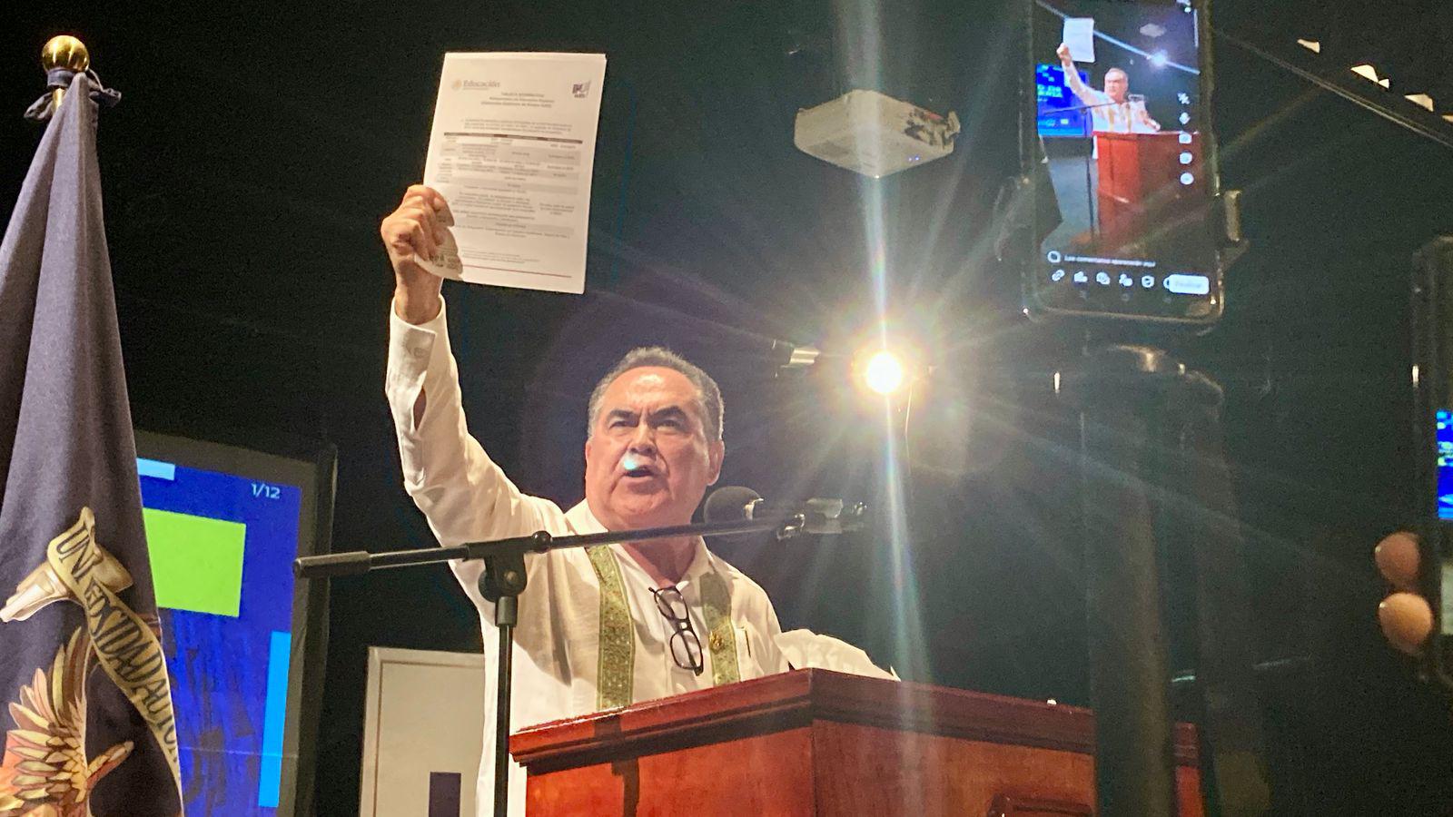 $!Jubilados de la UAS acusan a Jesús Madueña de exclusión y doble discurso en propuesta financiera