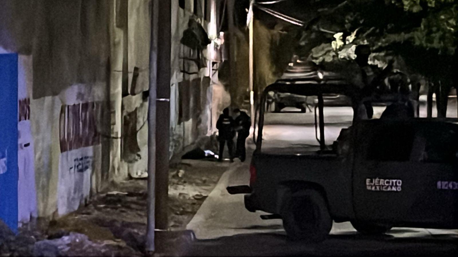 $!Asesinan a balazos a un hombre en la colonia Vicente Guerrero, en Culiacán