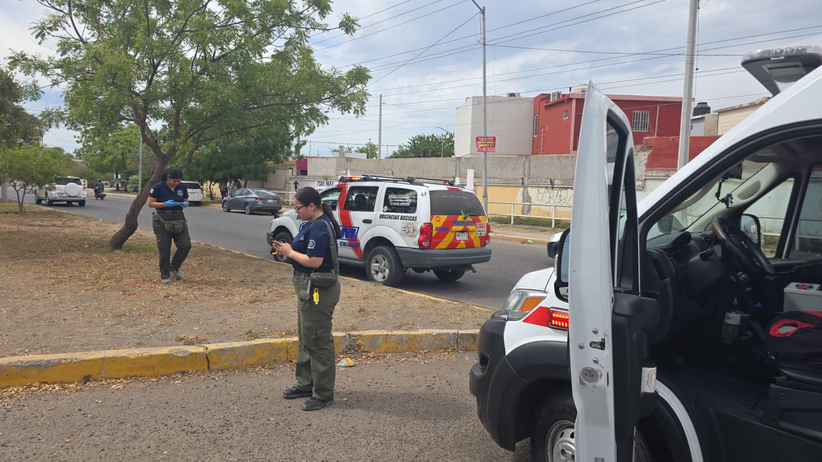 $!Choque de taxi con tráiler deja 6 agentes de la Guardia Nacional heridos en Culiacán