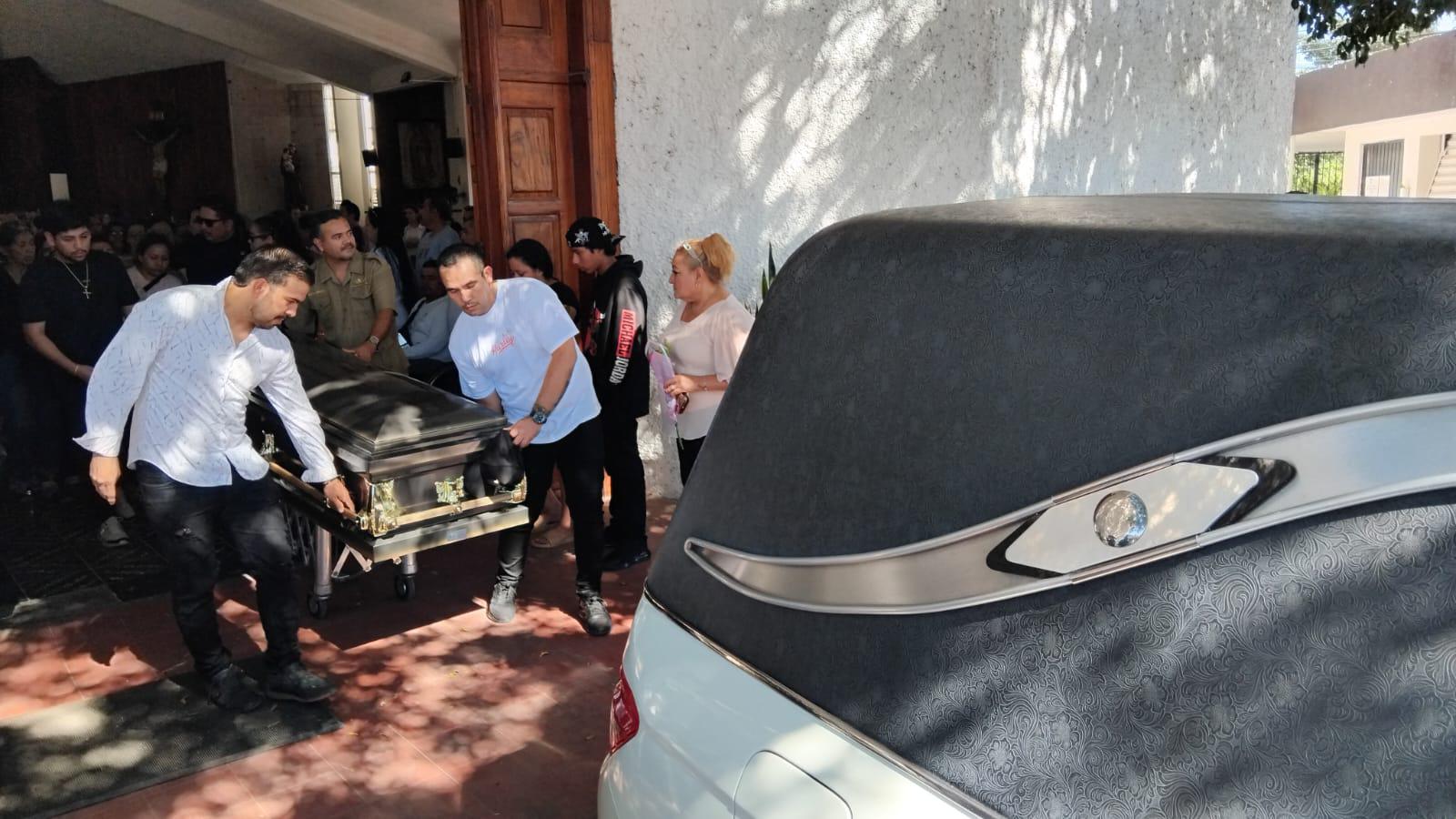 $!Dan el último adiós a Rubí Patricia, este domingo en Mazatlán