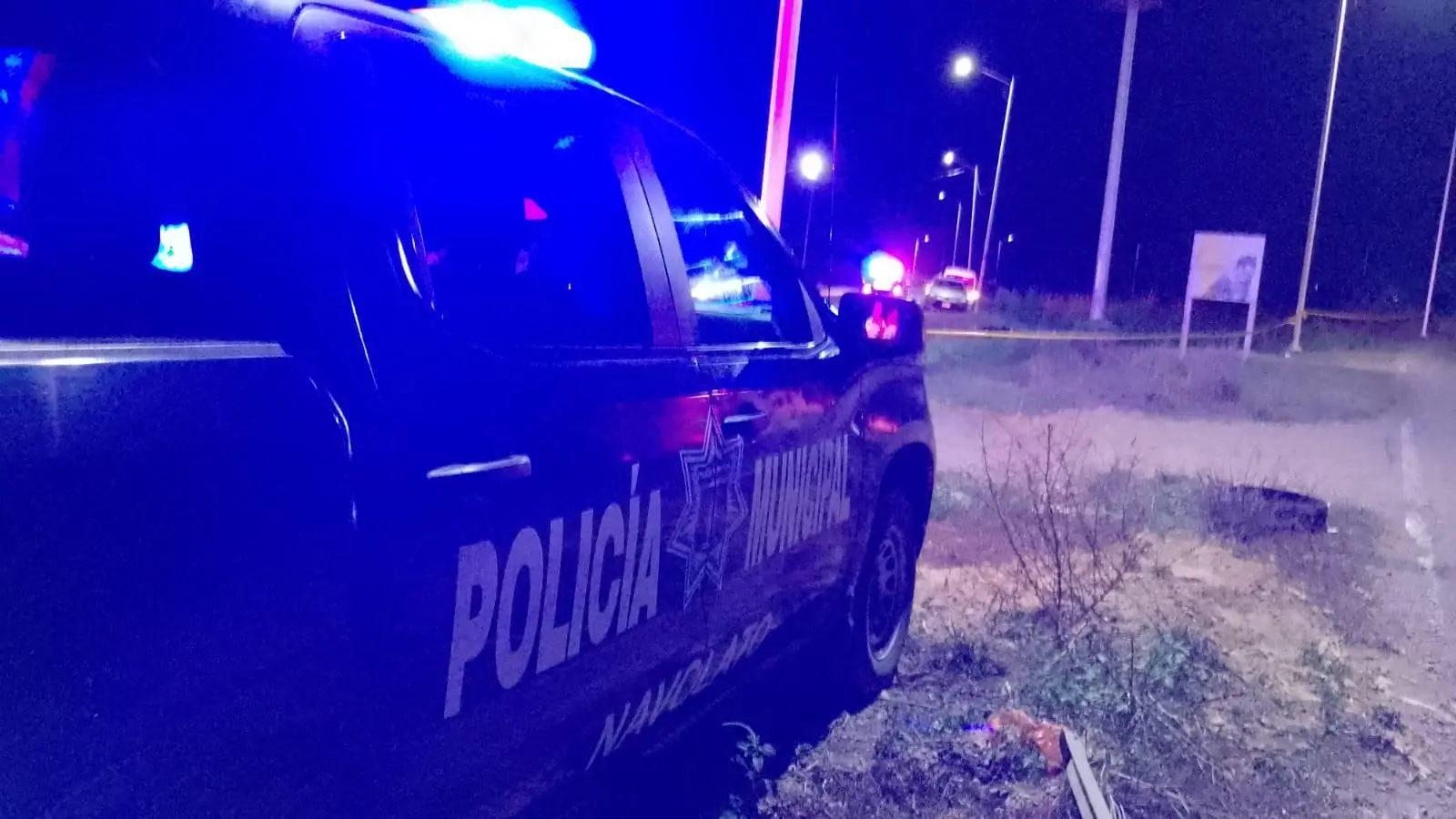 $!Muere motociclista tras accidente frente a base de la policía en Navolato
