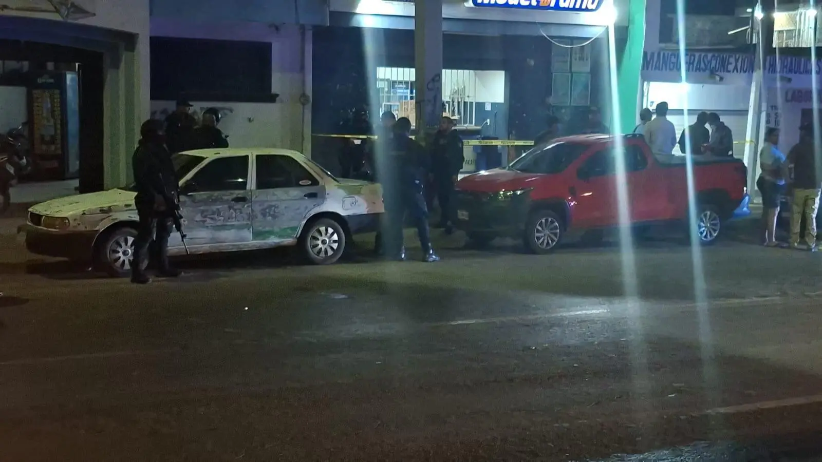 $!Hieren de bala a un hombre en un depósito lo trasladan grave a un hospital en Mazatlán