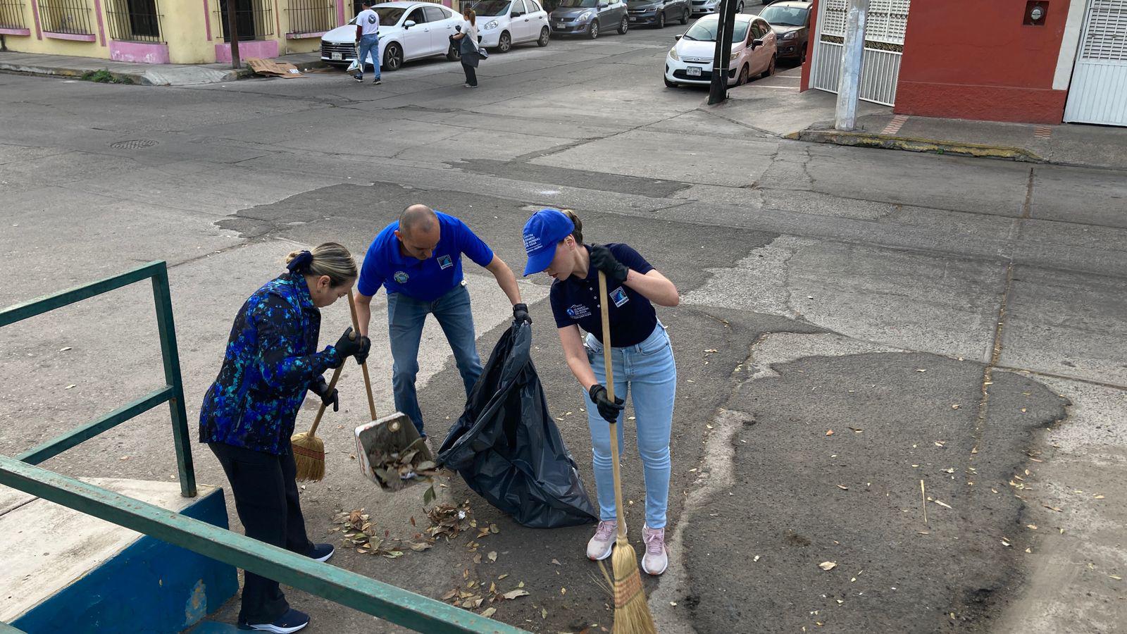 $!Reanuda Jumapam las jornadas de limpieza con una nueva ‘manita de gato’ al Parque Ángel Flores