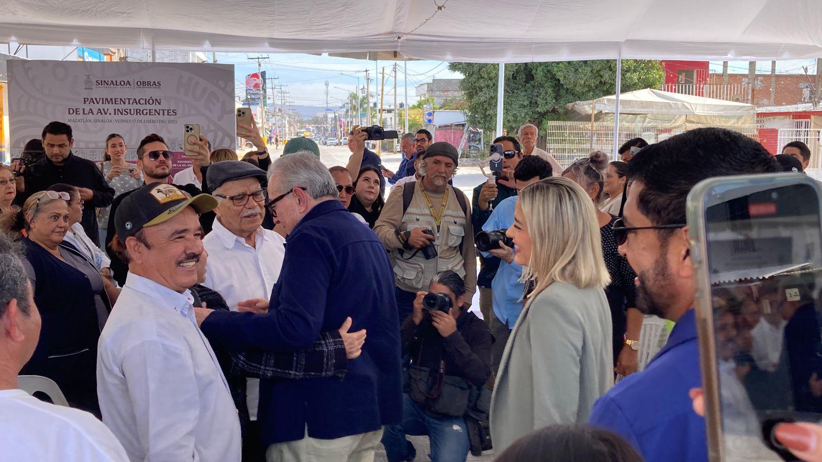 $!Inaugura Rubén Rocha Moya de forma oficial remodelación de la Avenida Insurgentes en Mazatlán