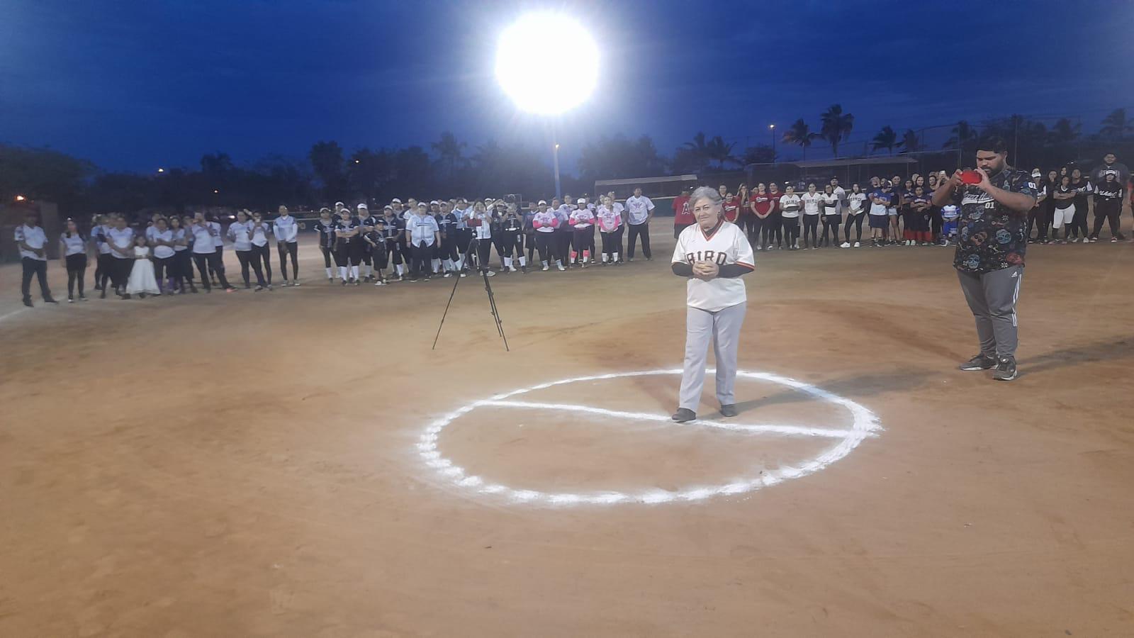 $!Se inaugura Liga de Softbol Femenil Nocturna Antonio Quintero Castañeda