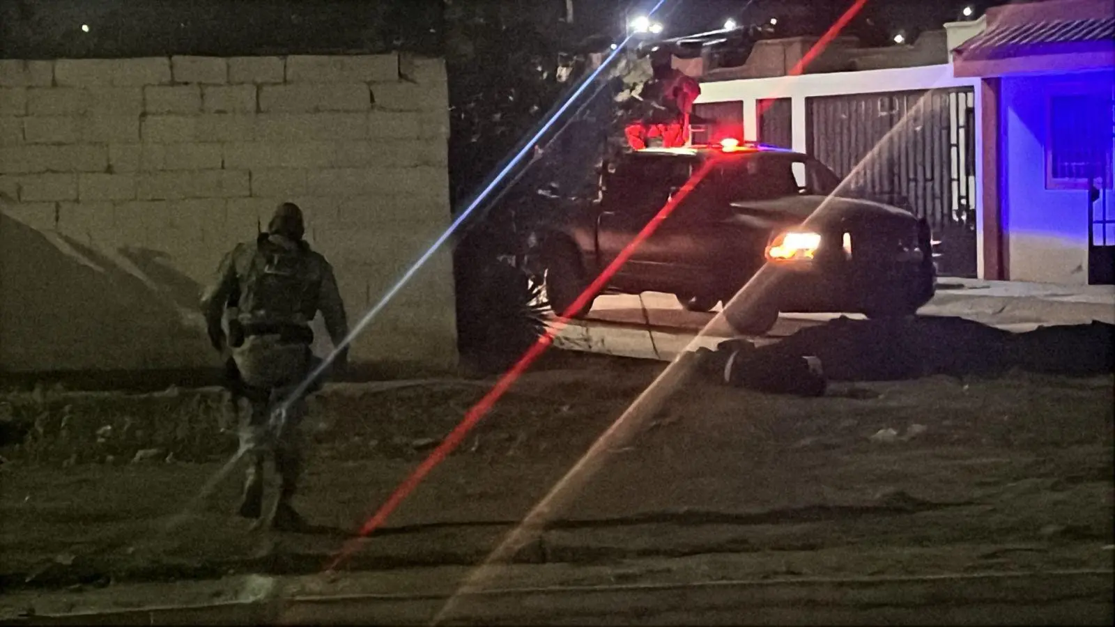 $!Asesinan a balazos a joven en la colonia Prados del Sol, en Culiacán