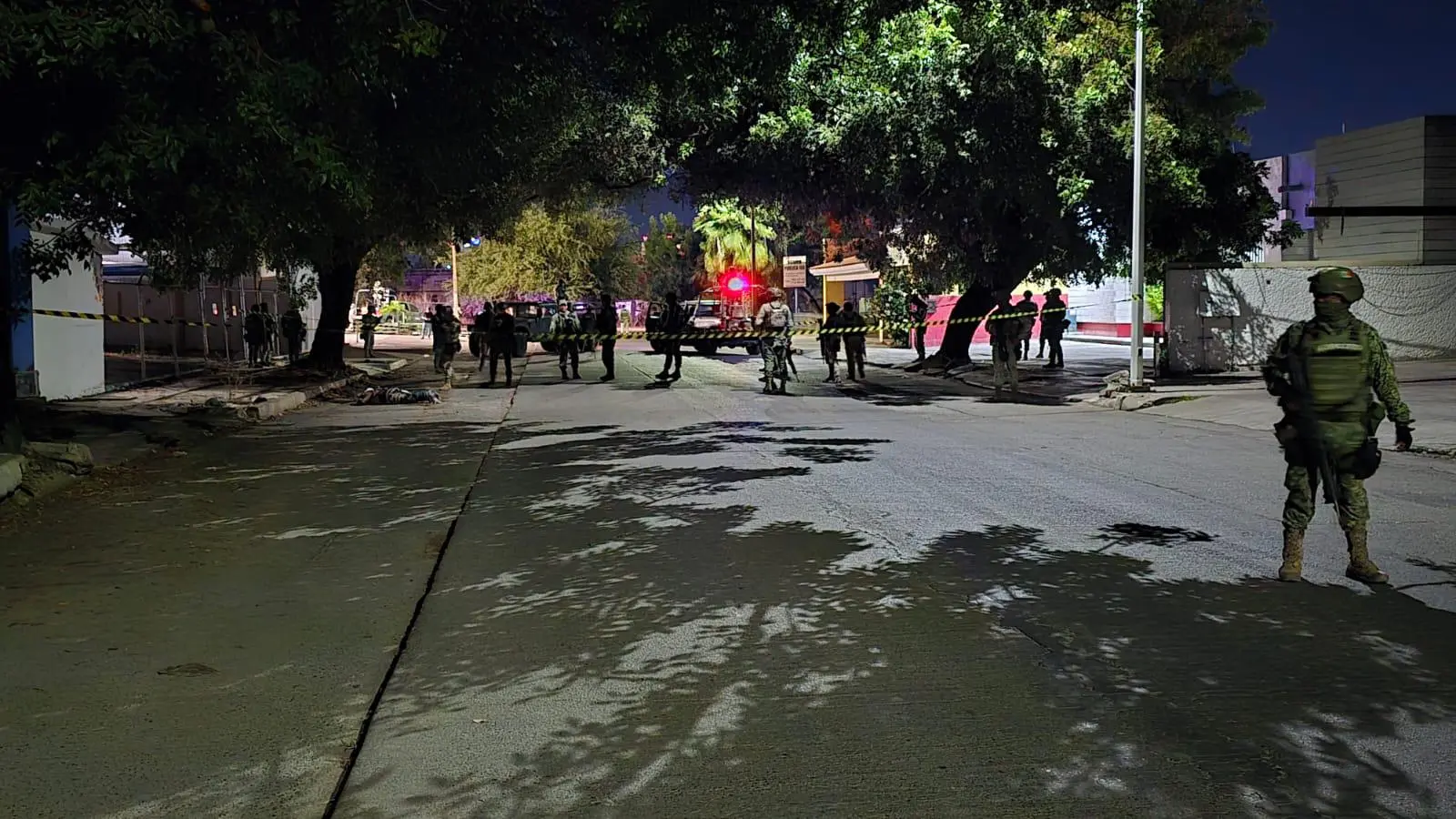 $!Encuentran a una persona envuelta en plástico en la Colonia Centro Sinaloa, Culiacán