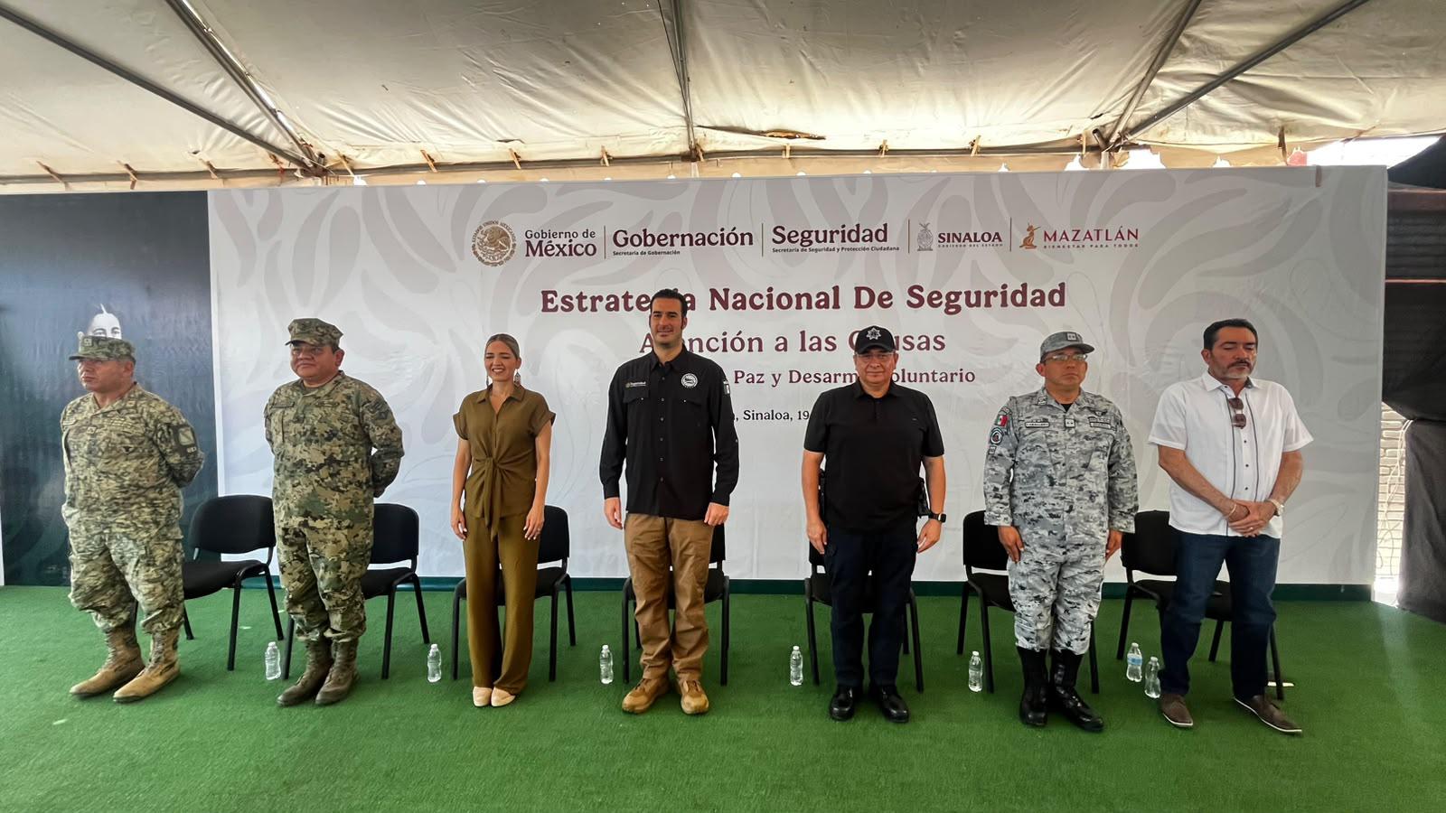 $!Acercan servicios y programas a familias de Villa Unión mediante Feria de Paz