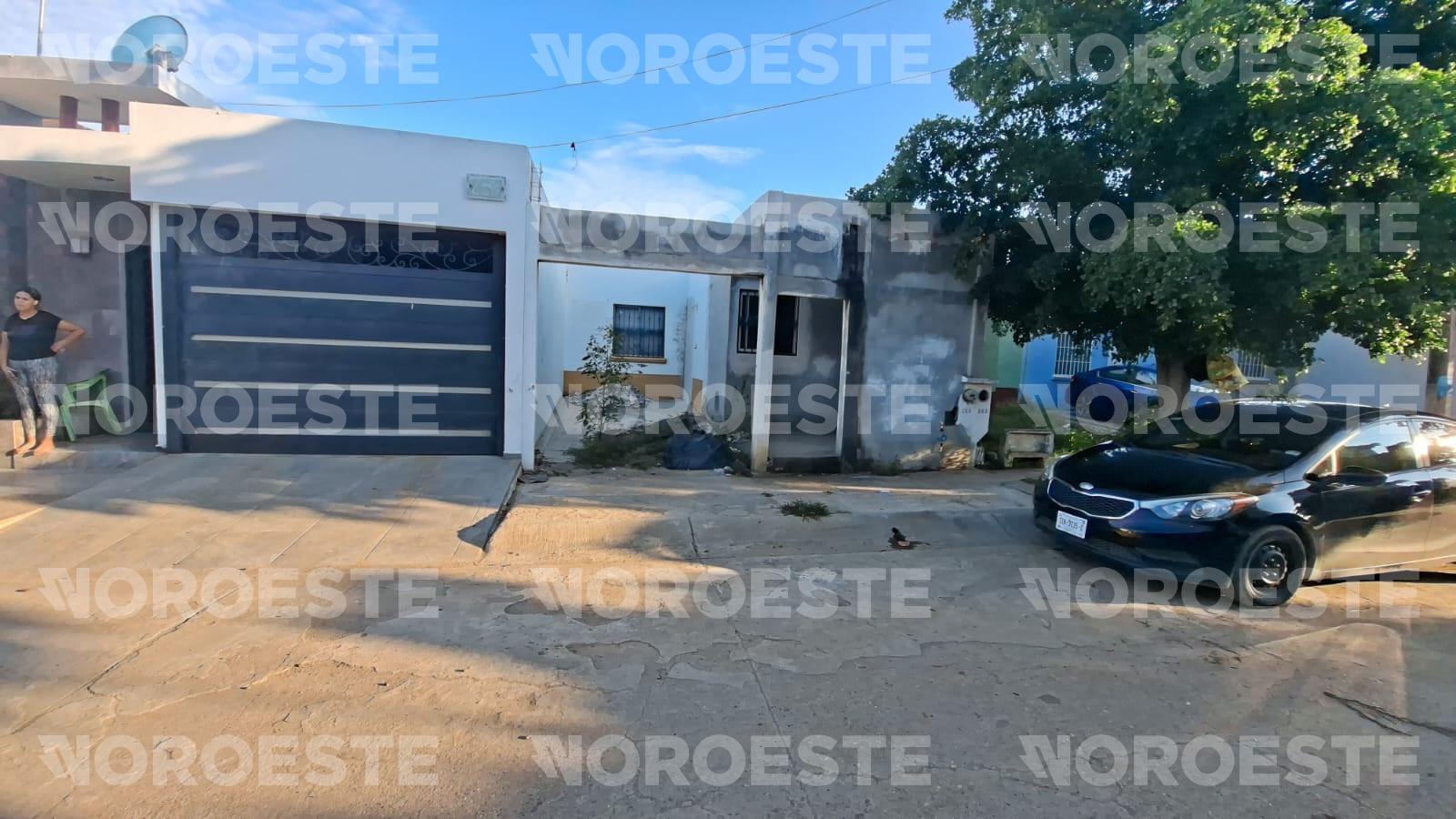 $!Balean casas en los fraccionamientos Prado Bonito y Santa Fe de Mazatlán