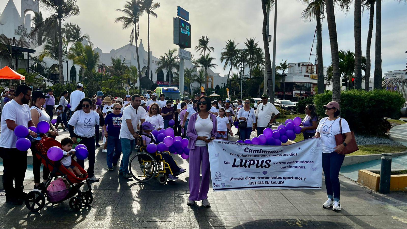 $!Marchan mazatlecos por los derechos de las personas con lupus