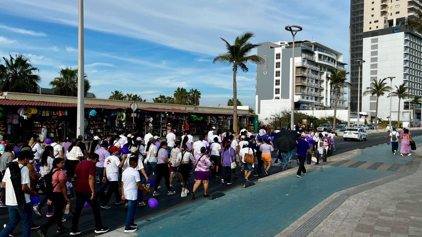 $!Marchan mazatlecos por los derechos de las personas con lupus