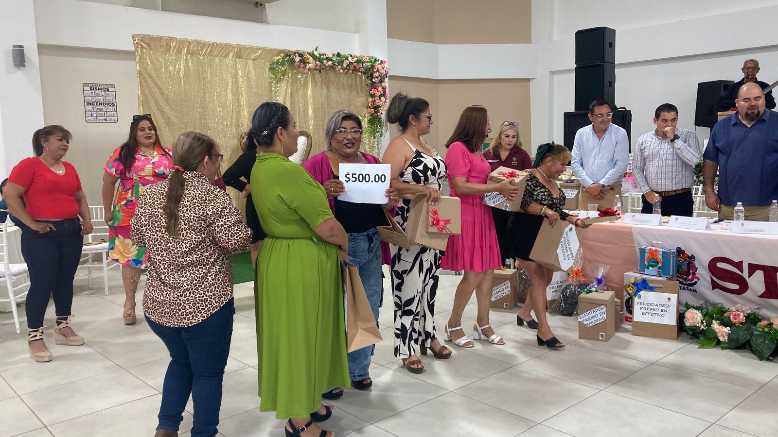 $!Celebra Stasam el Día de las Madres con fiesta, premios y reconocimientos