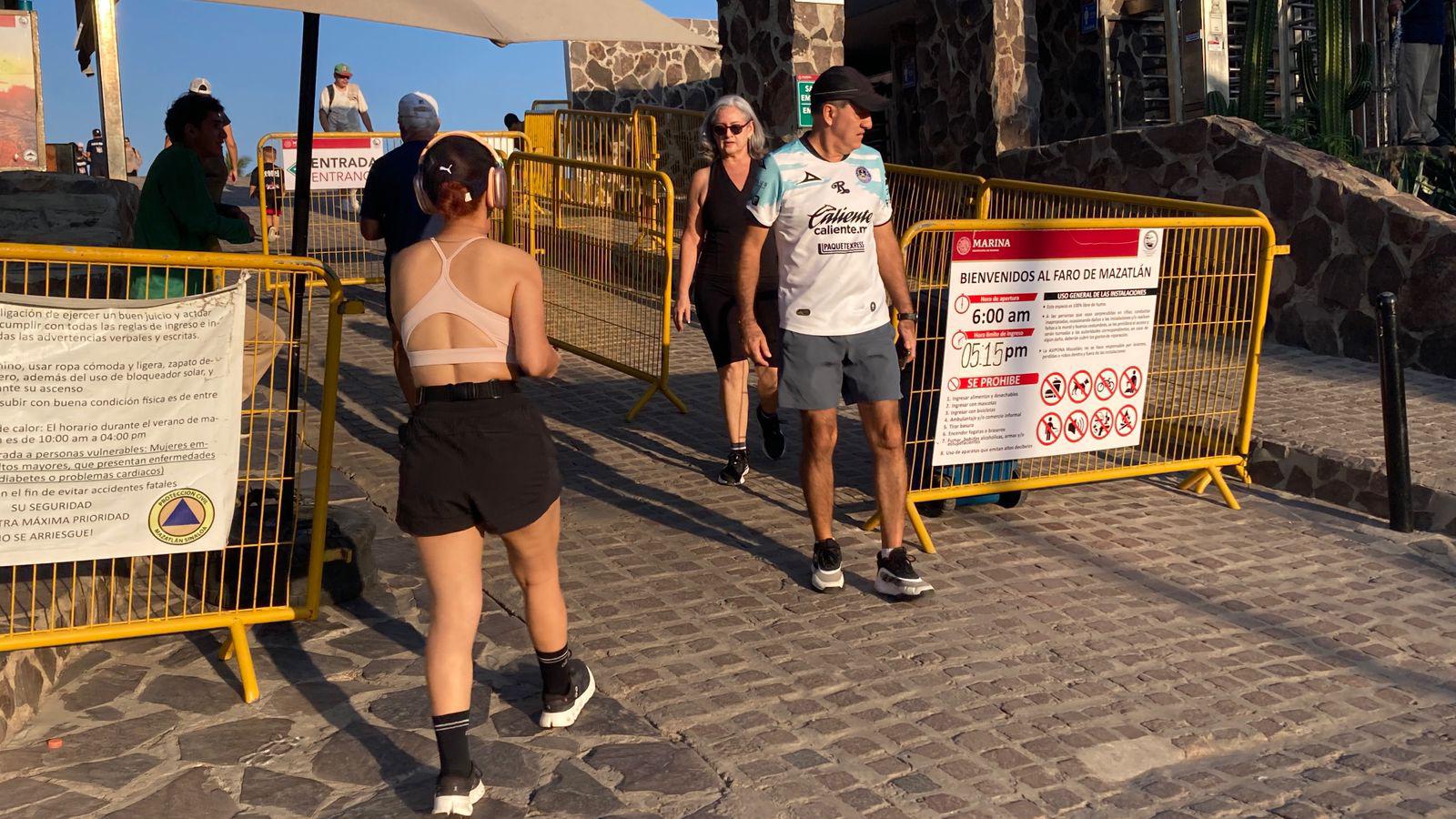 $!Faro de Mazatlán mantiene gran afluencia de visitantes