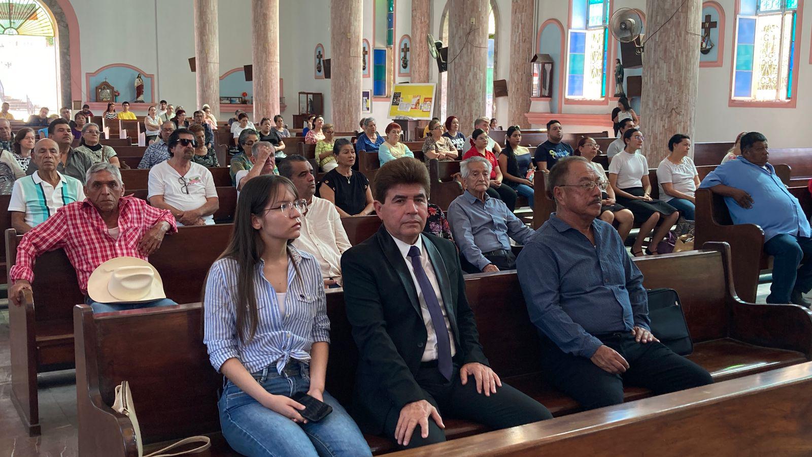 $!Honran y agradecen músicos mazatlecos a Santa Cecilia con ‘Las Mañanitas’ en su día