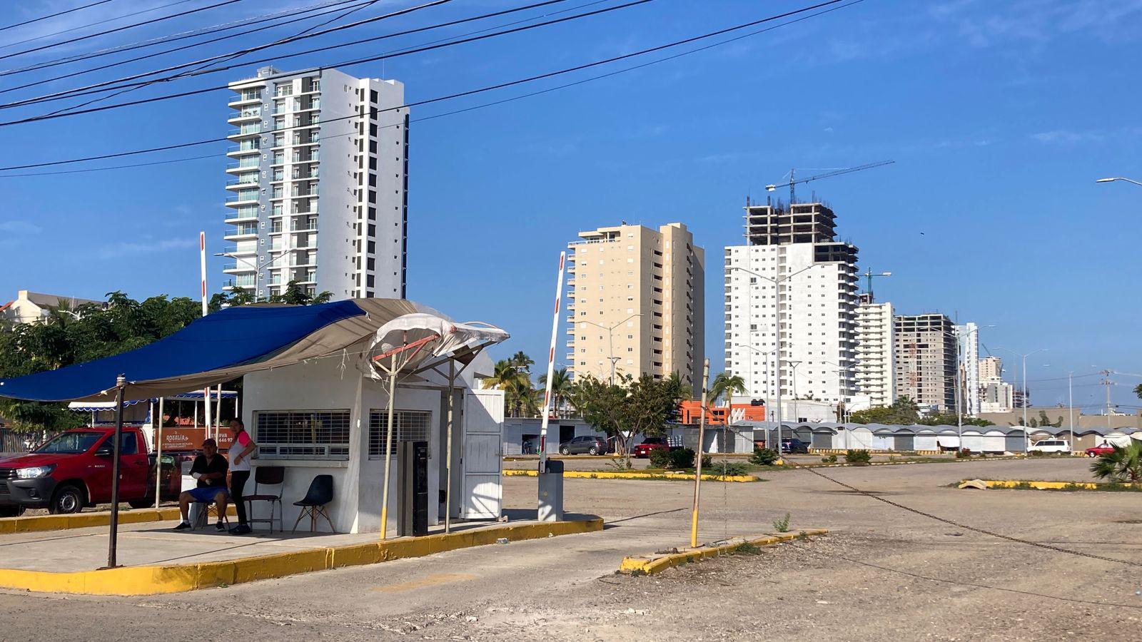 $!Se van las visitas de chárteres del fin de semana largo, en Mazatlán