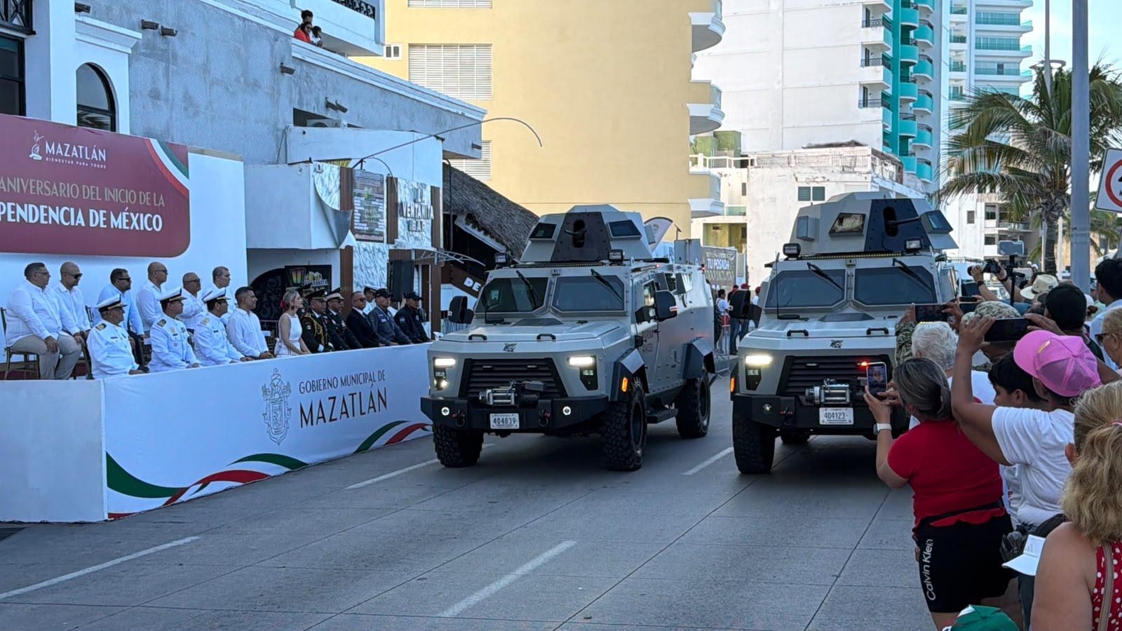 $!Conmemora Mazatlán 216 años de la Independencia de México con desfile cívico-militar