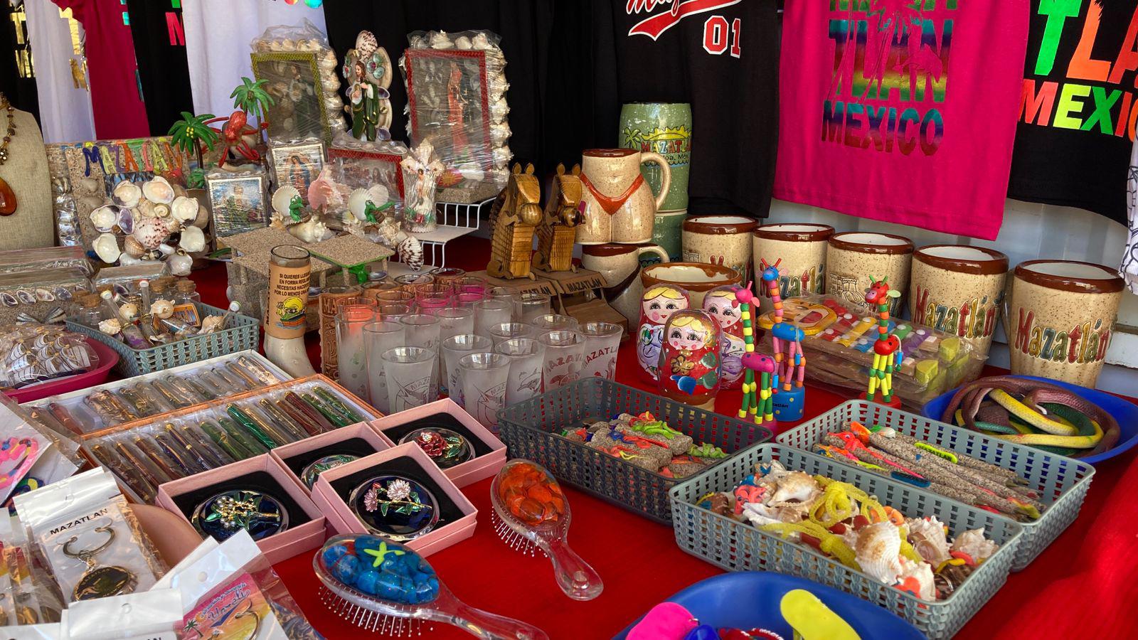 $!Tienen vendedores de artículos turísticos bajas ventas y poca afluencia en todo el 2025