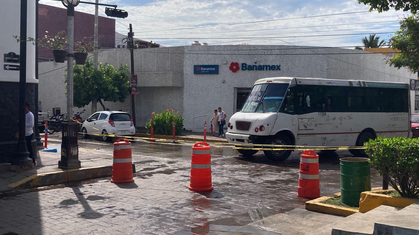 $!Comienza el cierre de calles en el Centro de Mazatlán previo a festejos patrios