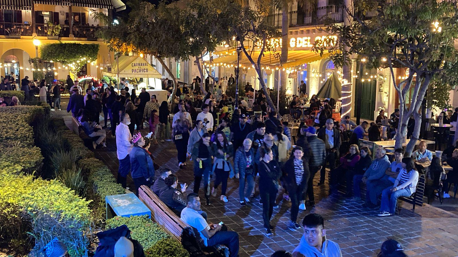 $!En el último día del Carnaval, la Plazuela Machado vuelve a brillar