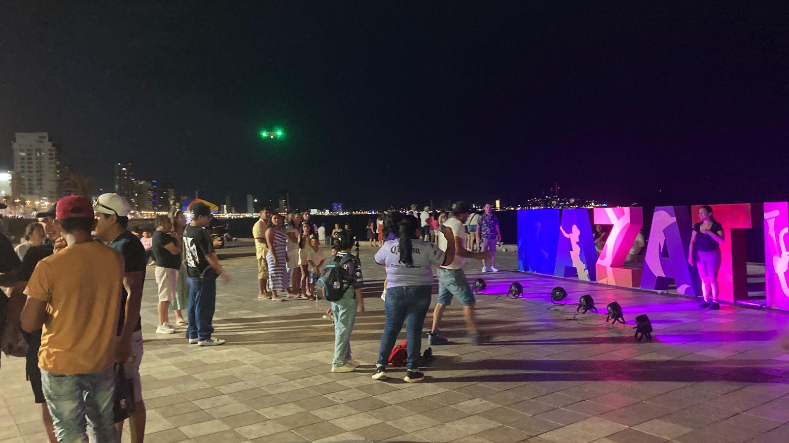 $!Venta de fotos y videos a visitantes en paradores turísticos está prohibida: Oficialía Mayor