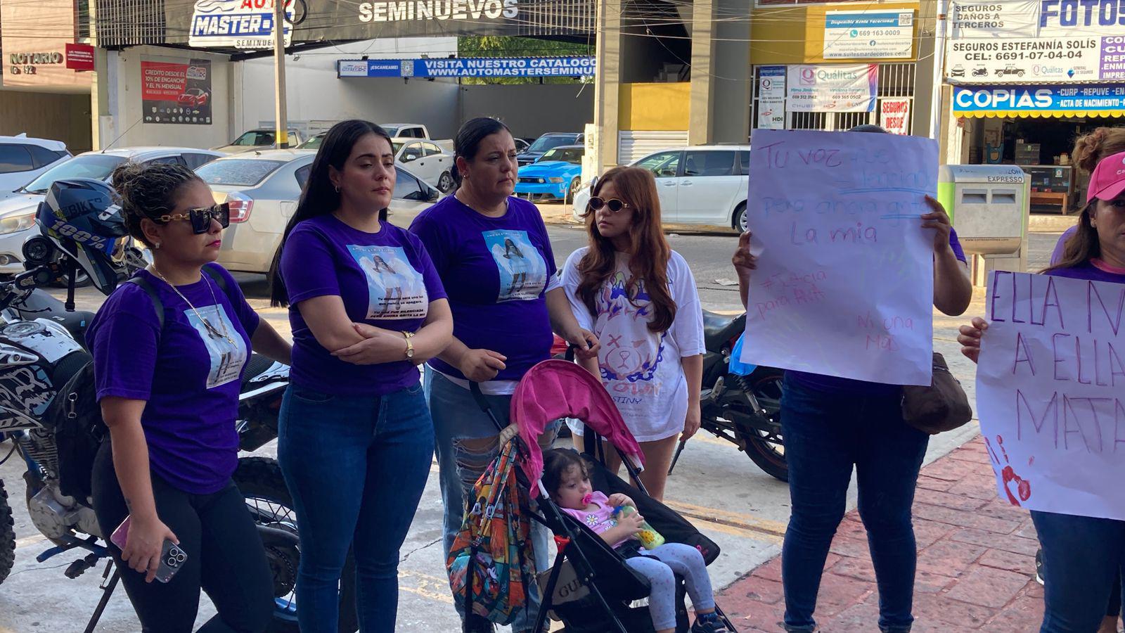 $!Exigen con manifestación justicia para Ana Beatriz víctima de feminicidio, no por accidente vial