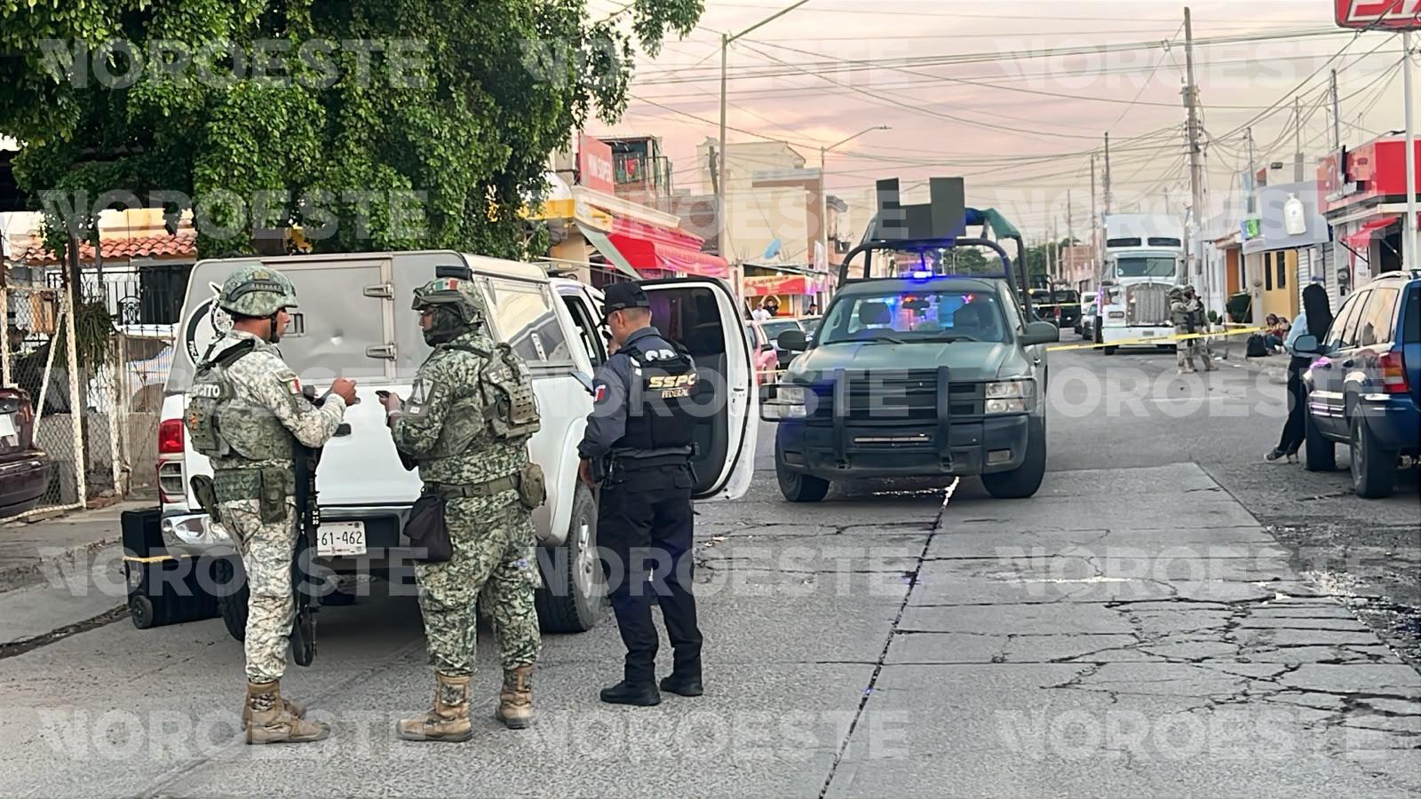 $!Ataque armado en expendio deja dos muertos en Infonavit Barrancos, en Culiacán
