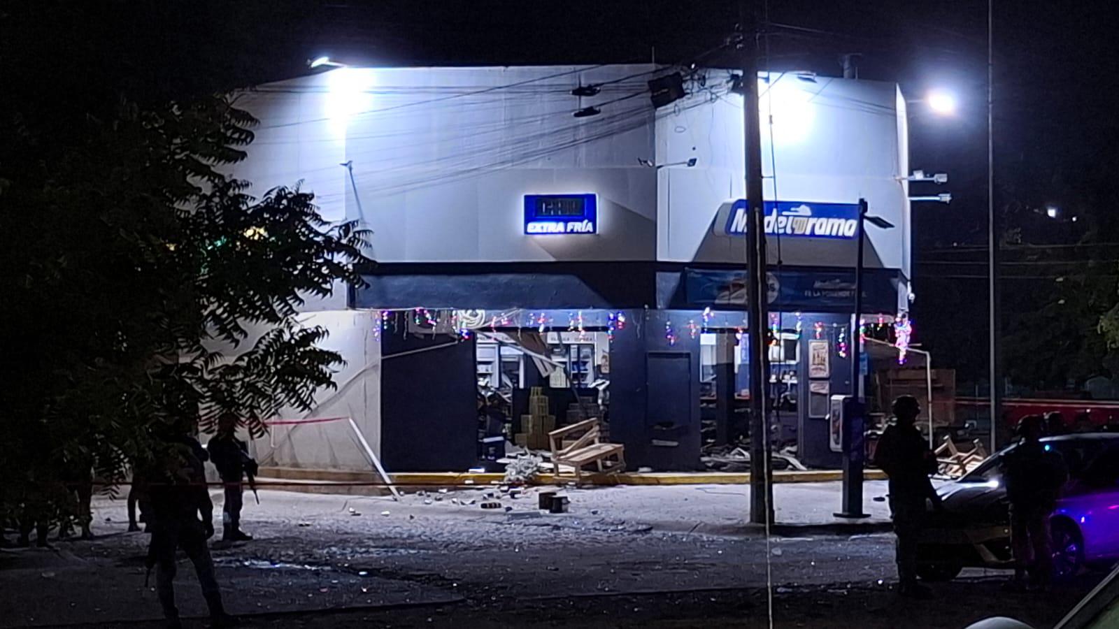 $!Confirma SSPM que explosión en expendio de cerveza en La Foresta pudo tratarse de un artefacto casero