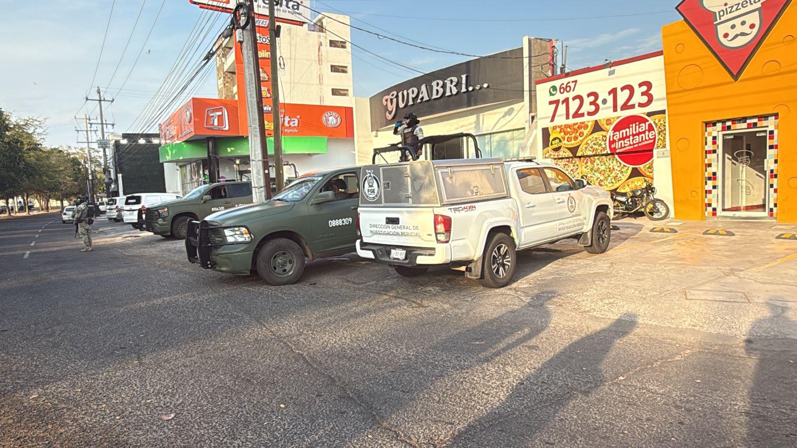 $!Matan a limpiaparabrisas dentro de una farmacia de la colonia Las Quintas, en Culiacán