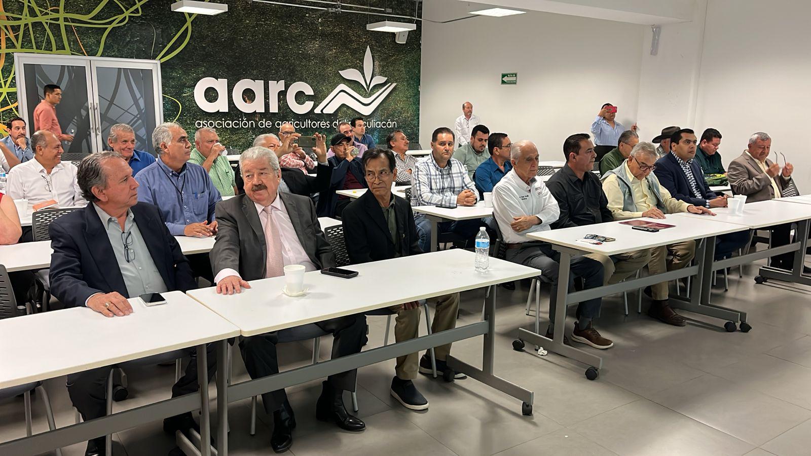 $!Larrañaga Núñez rinde protesta como presidente del Colegio de Ingenieros Agrónomos