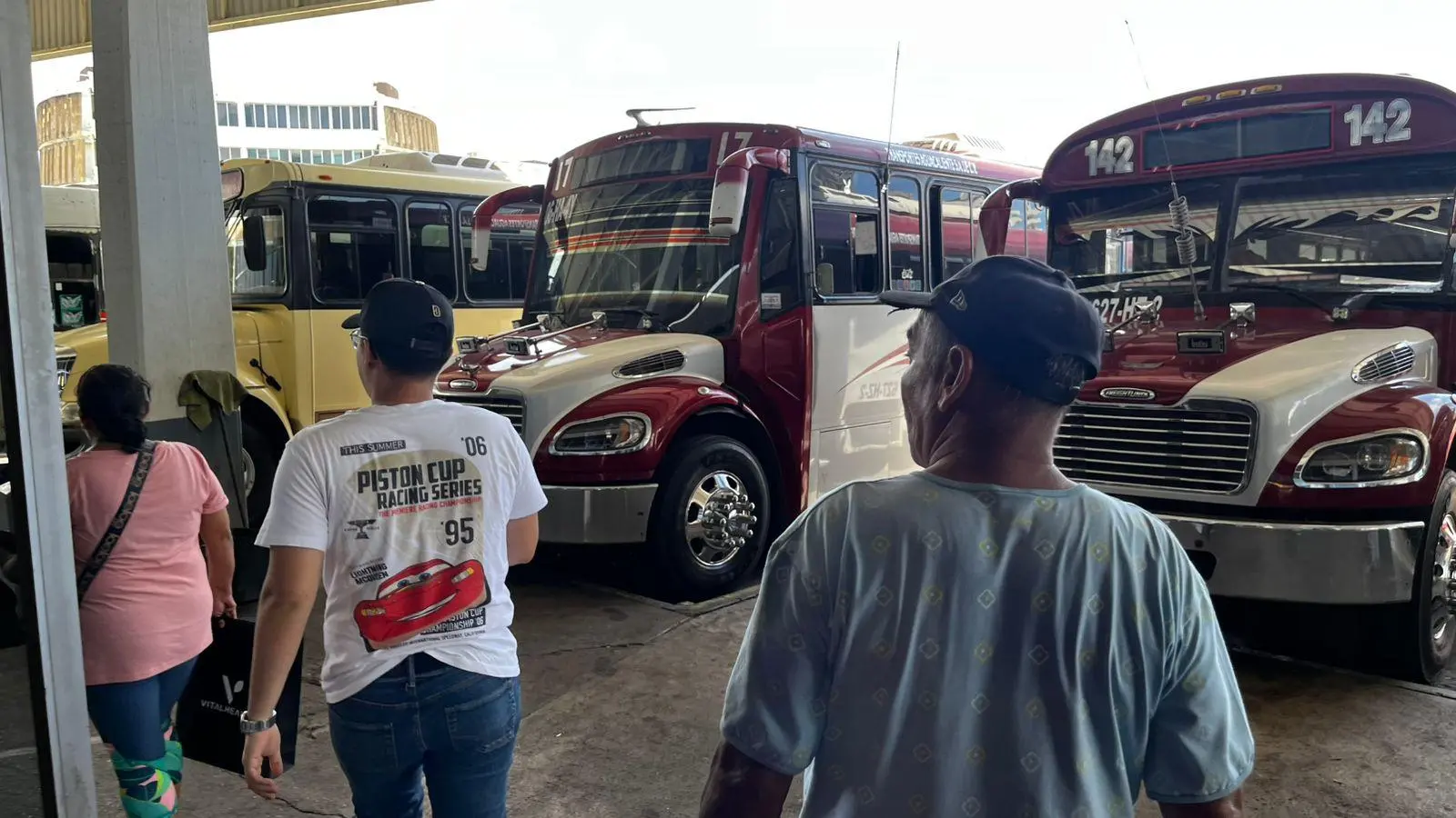 $!Camiones ‘ranchobuses’ también ajustan tarifas de pasajes desde Mazatlán