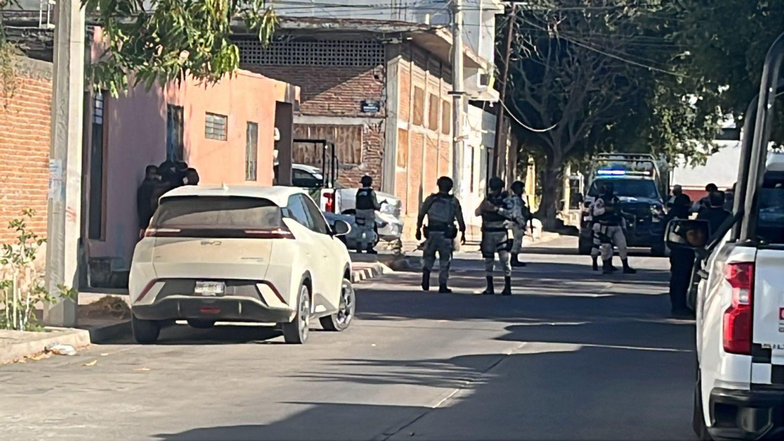 $!Asesinan a tiros a un hombre en marisquería de Colonia Industrial Bravo, en Culiacán