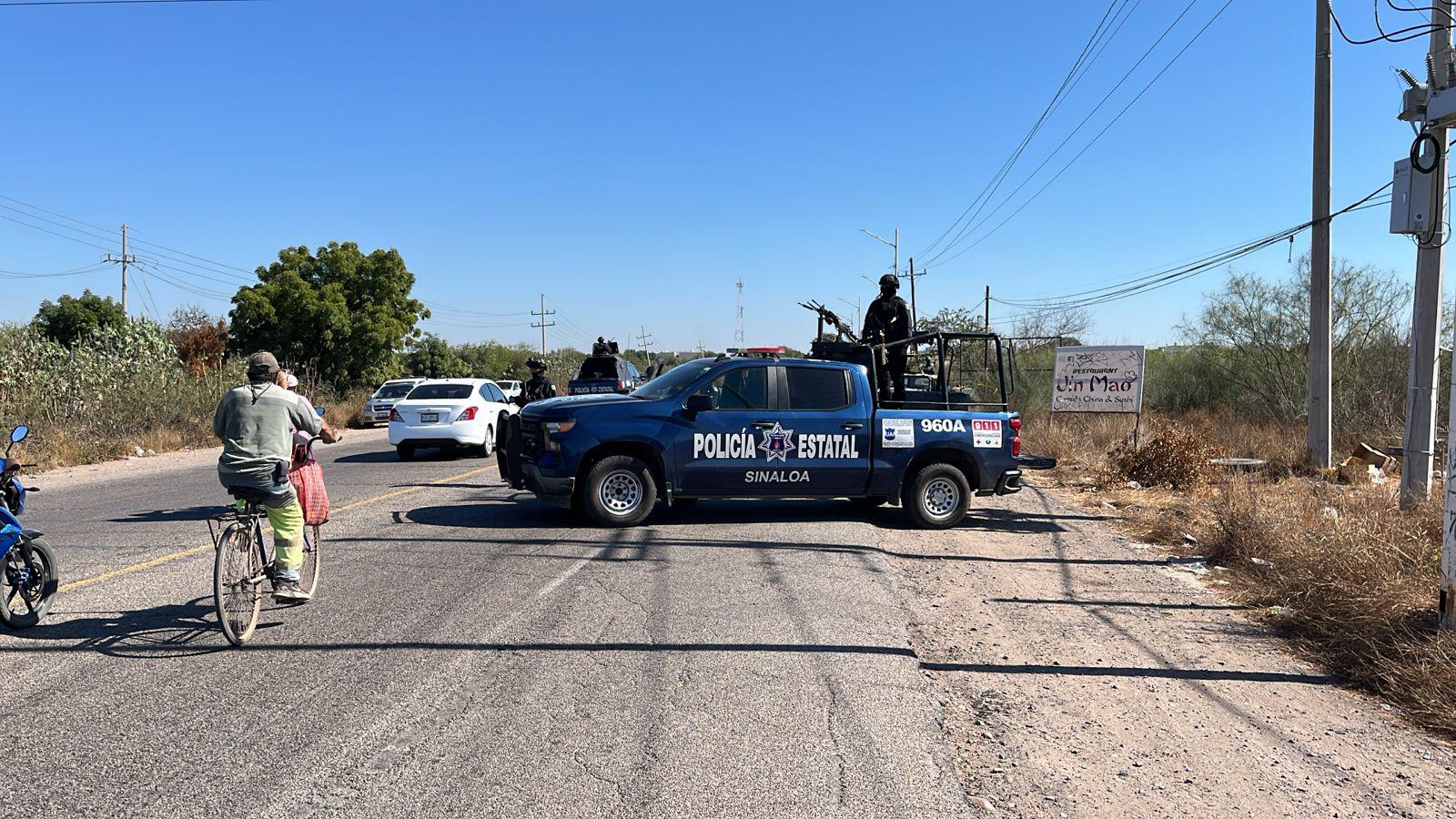 $!Hallan un cuerpo envuelto en cobijas por la entrada a Costa Rica, al sur de Culiacán