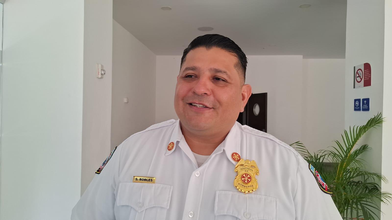 $!Con un desayuno reconocen la labor del Cuerpo de Bomberos de Mazatlán en su día