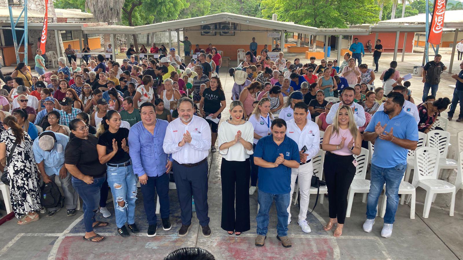 $!Entregan 1,500 regaderas ecológicas en Mazatlán para fomentar el ahorro de agua