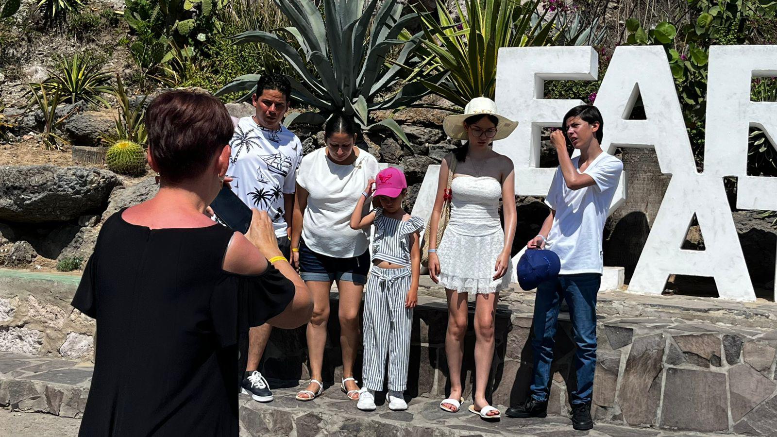 $!Mantiene Faro de Mazatlán una buena afluencia pese a las altas temperaturas