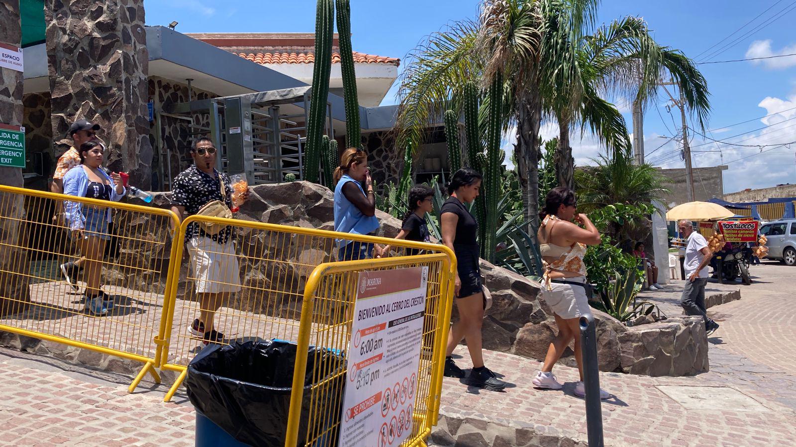 $!Crece afluencia de visitantes en el Faro de Mazatlán y se refuerzan previsiones ante altas temperaturas