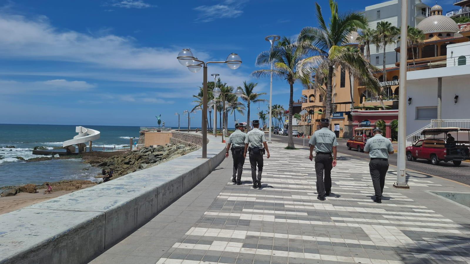 $!Turistas no abandonan Mazatlán pese a que ya finalizó la temporada vacacional