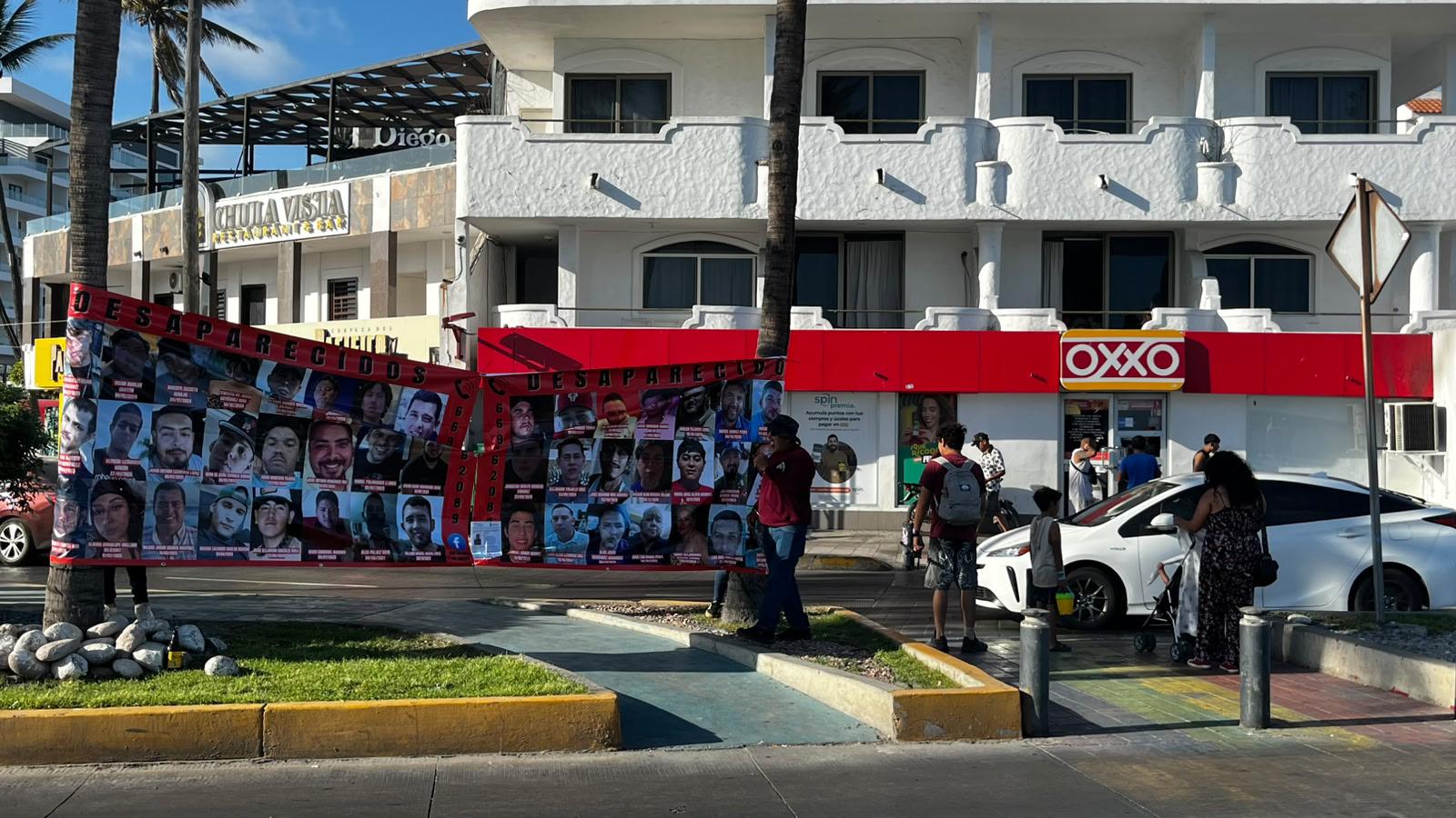 $!Continúan colectivos de madres buscadoras con una intensa jornada de boteo en Mazatlán