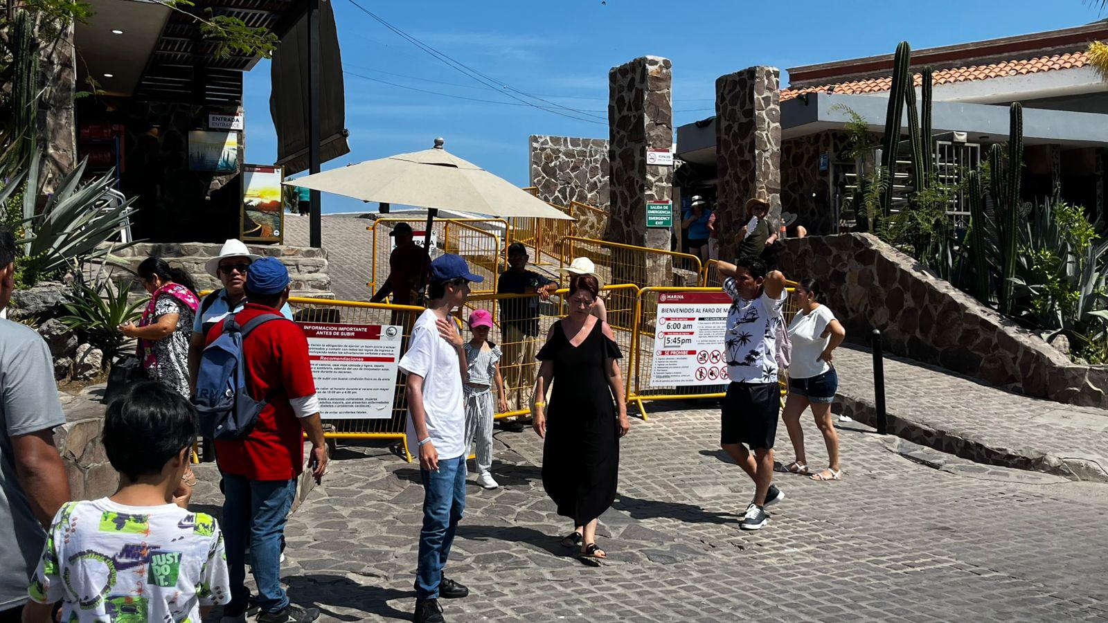 $!Mantiene Faro de Mazatlán una buena afluencia pese a las altas temperaturas