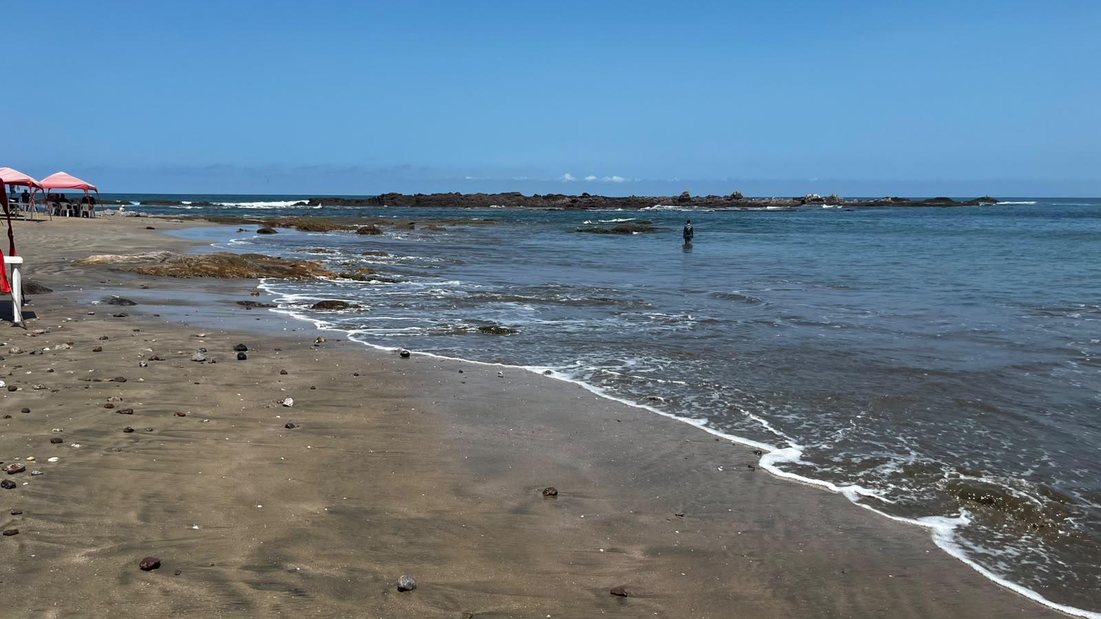$!Por mar de fondo, playas de Mazatlán se quedan con poco espacio de arena