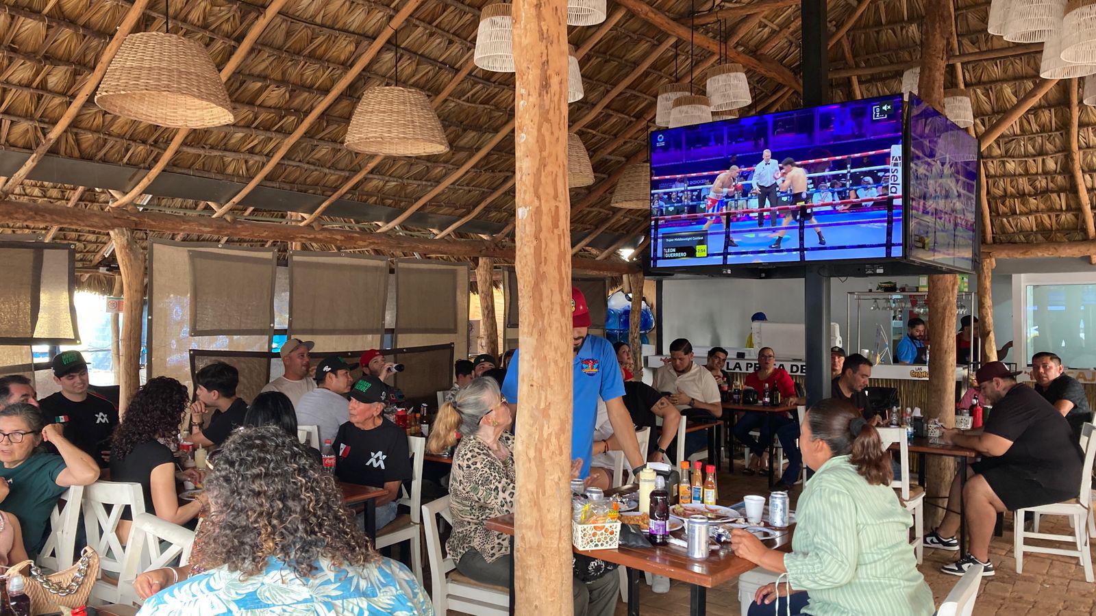 $!Estoy contenta por mi hijo, aunque no lo vi pelear: Mamá de Marco Verde