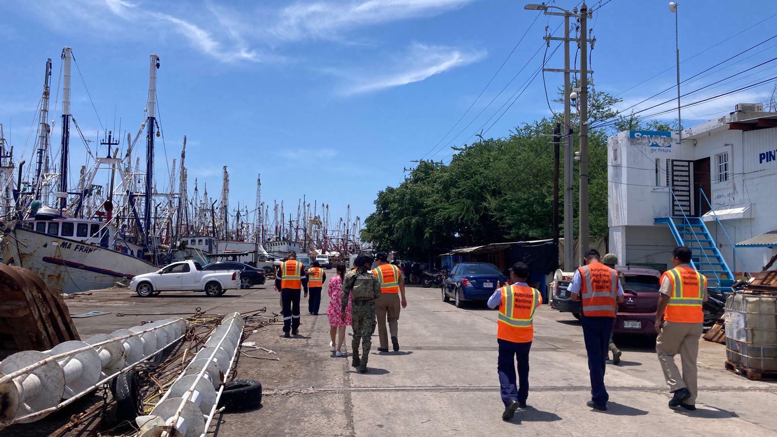 $!Trabajos de reparaciones en barcos del muelle del Parque Bonfil, podría provocar accidentes: Capitán de Puerto