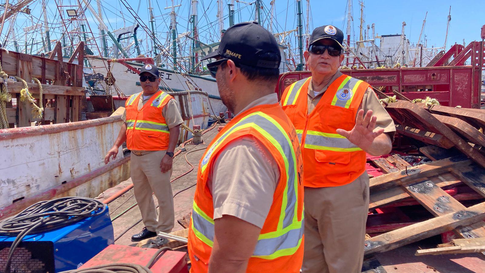 $!Trabajos de reparaciones en barcos del muelle del Parque Bonfil, podría provocar accidentes: Capitán de Puerto