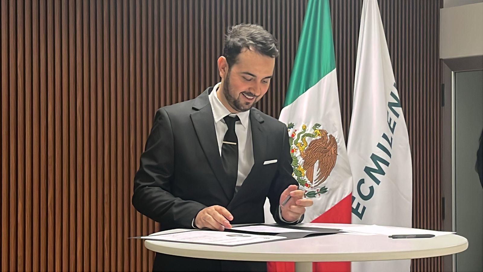 $!Celebran logro académico: Tecmilenio Culiacán reconoce a egresados con firma de títulos