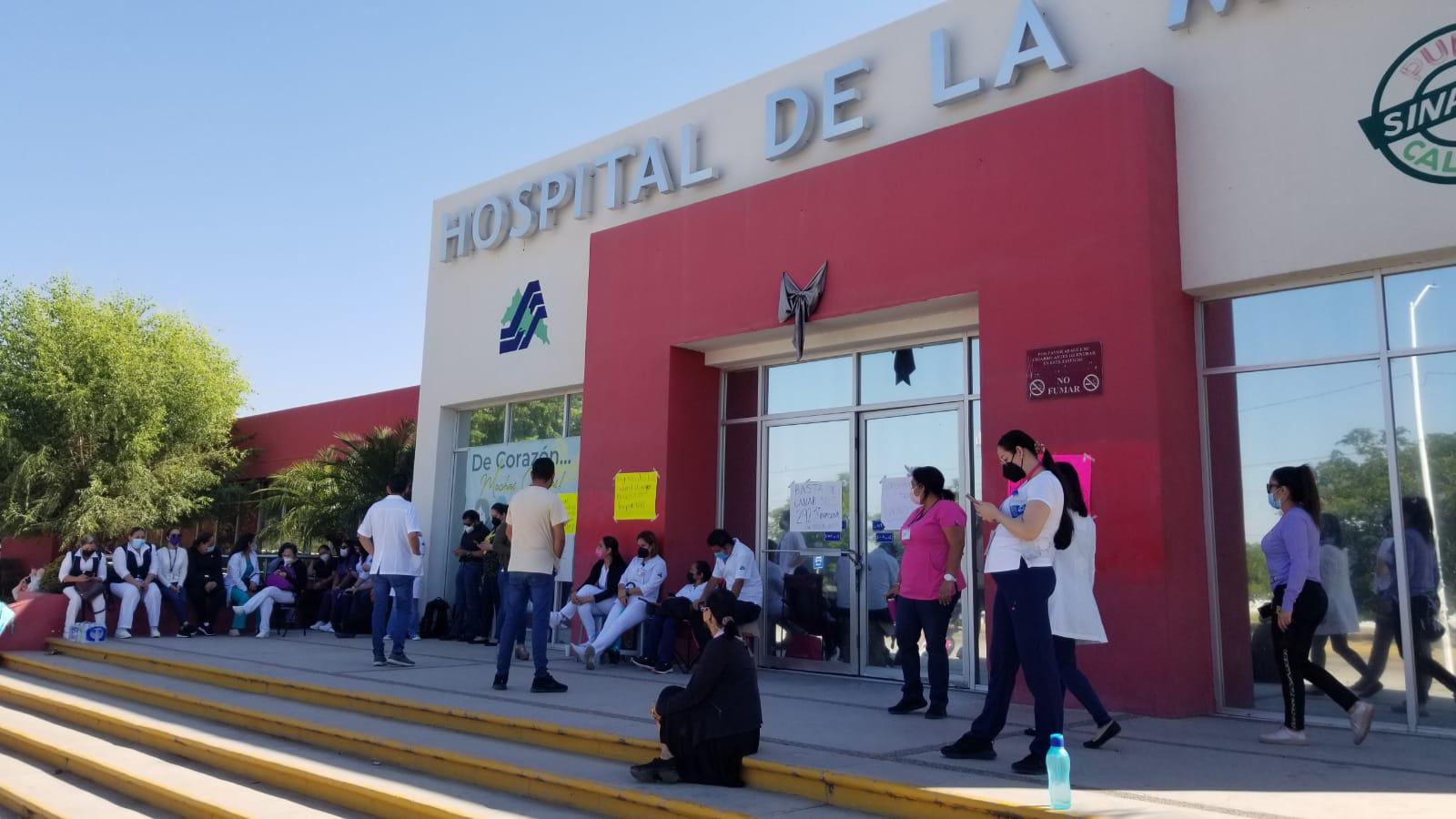 $!Paran labores en el Hospital de la Mujer en Culiacán; trabajadores de contrato exigen basificación