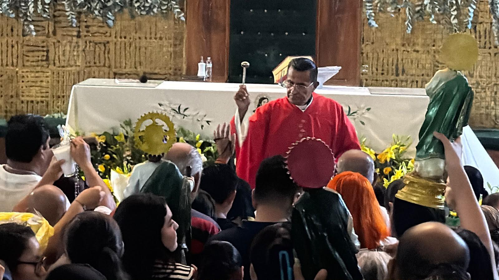 $!Celebran a San Judas Tadeo entre lluvia, peregrinaciones y oraciones por la paz en Mazatlán