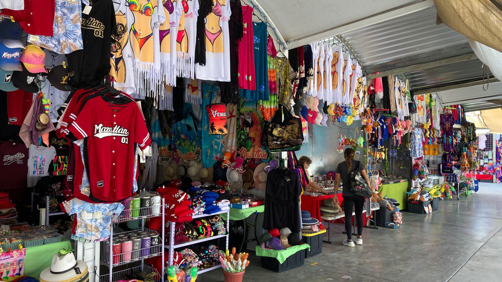 $!Tienen vendedores de artículos turísticos bajas ventas y poca afluencia en todo el 2025