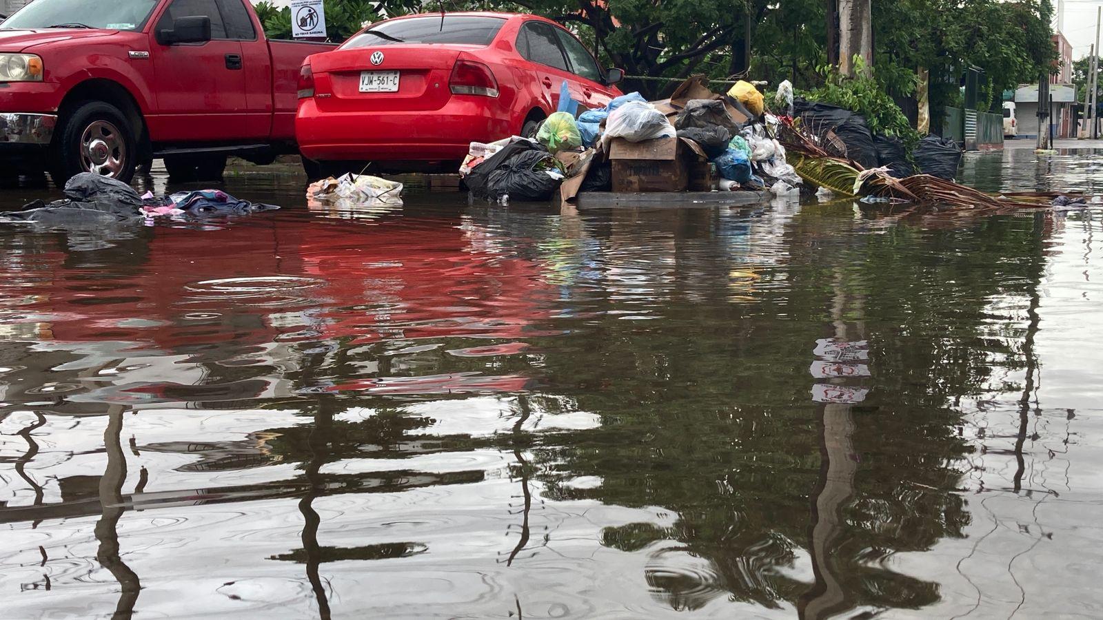 $!Continuará este sábado lluvia fuerte en Mazatlán, debido a desprendimientos nubosos de la tormenta Raymond