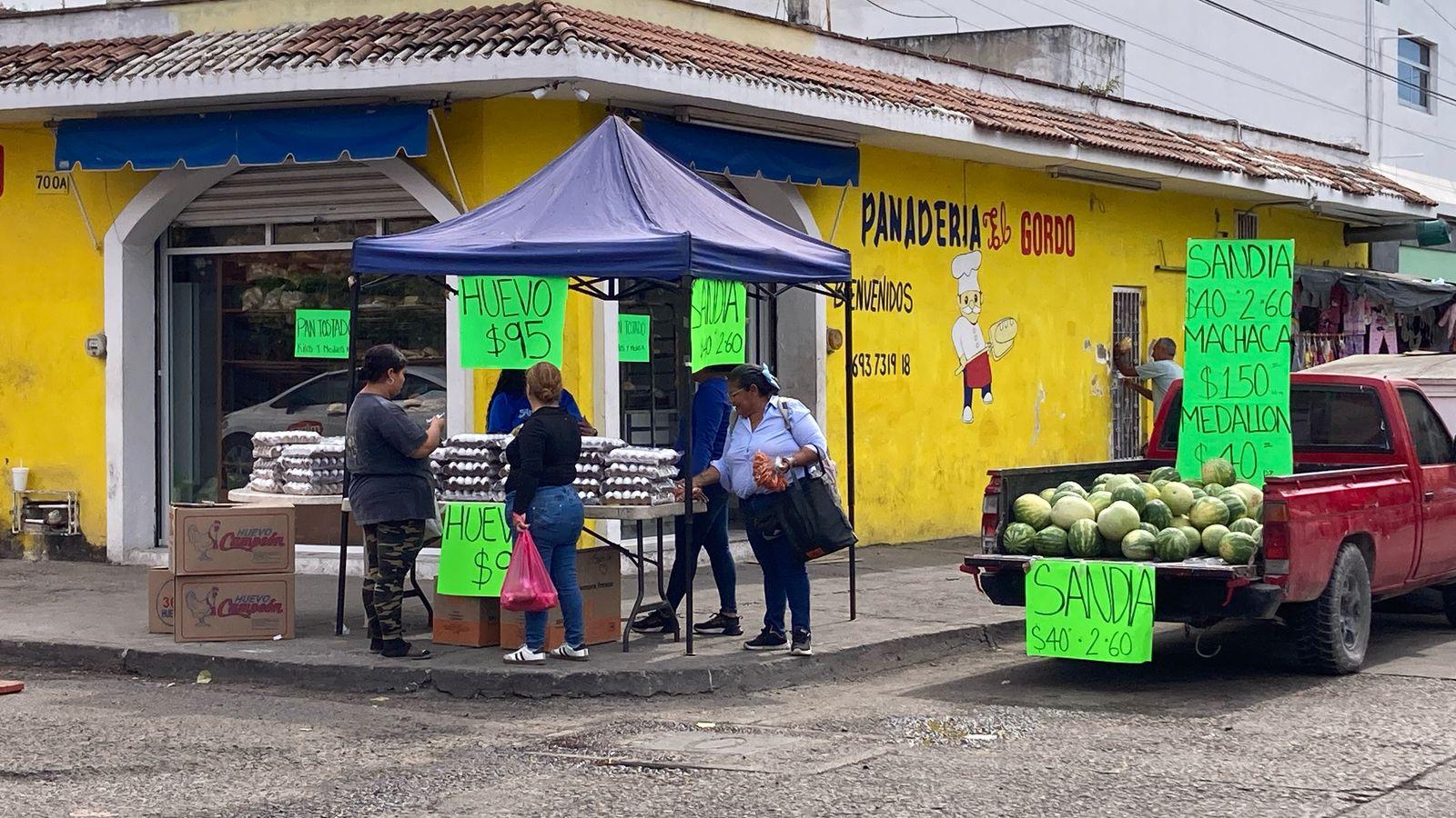 $!Reportan cremerías constante aumento en la cartera de huevo; va de 95 a 110 pesos