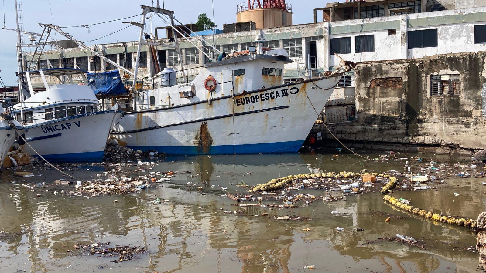 $!Ante la intensidad de lluvias, biobarda en el puente de la Juárez se rompe